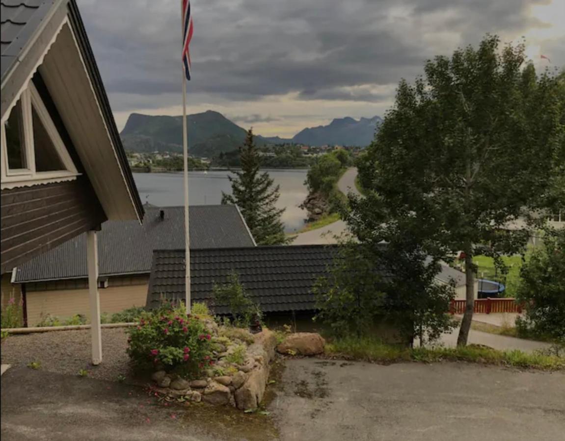Koselig Studioleilighet I Svolvaer - Lofoten Ved Svolvaergeita, Djevelporten Екстер'єр фото